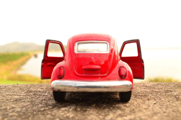빨간 장난감 자동차 — 스톡 사진