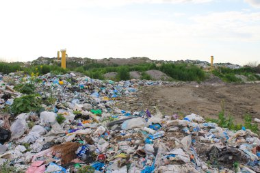 Şehir dışında büyük çöplüğü