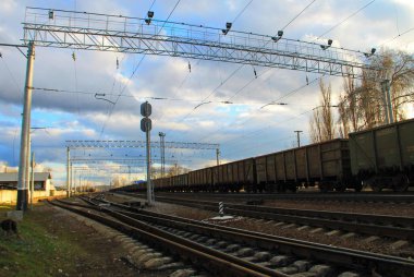 Tren yolu ve kargo trenler görüntüleme 