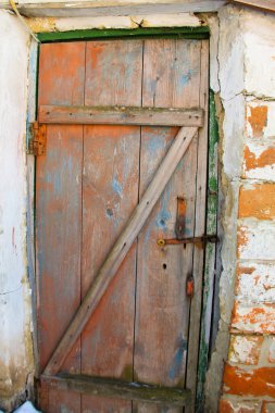 Solan boya ile eski vintage ahşap kapı
