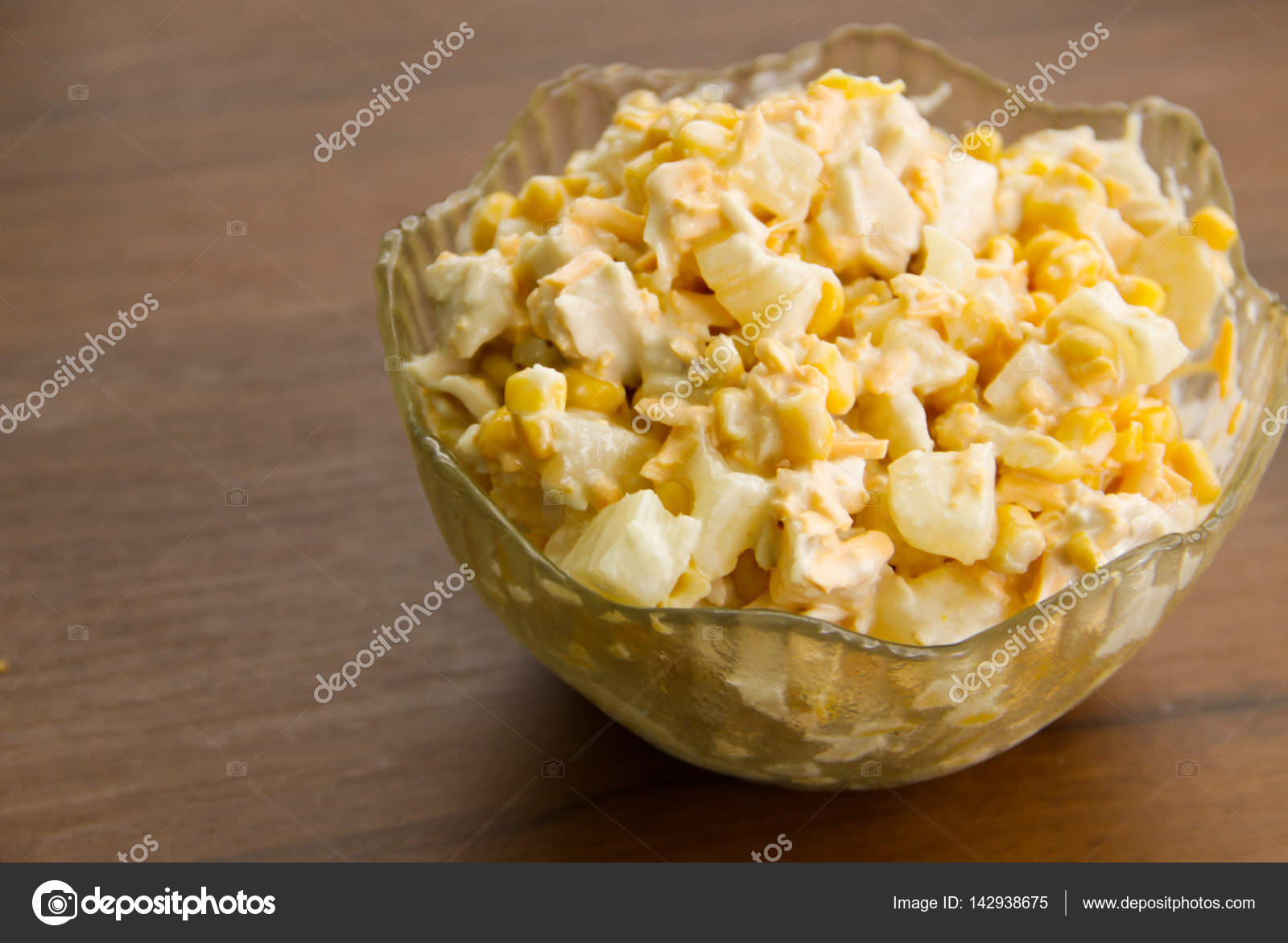 Ananas ve tavuk göğsü ile salata: orijinal ve lezzetli Ananas ve tavuk göğsü ile salata: orijinal ve lezzetli