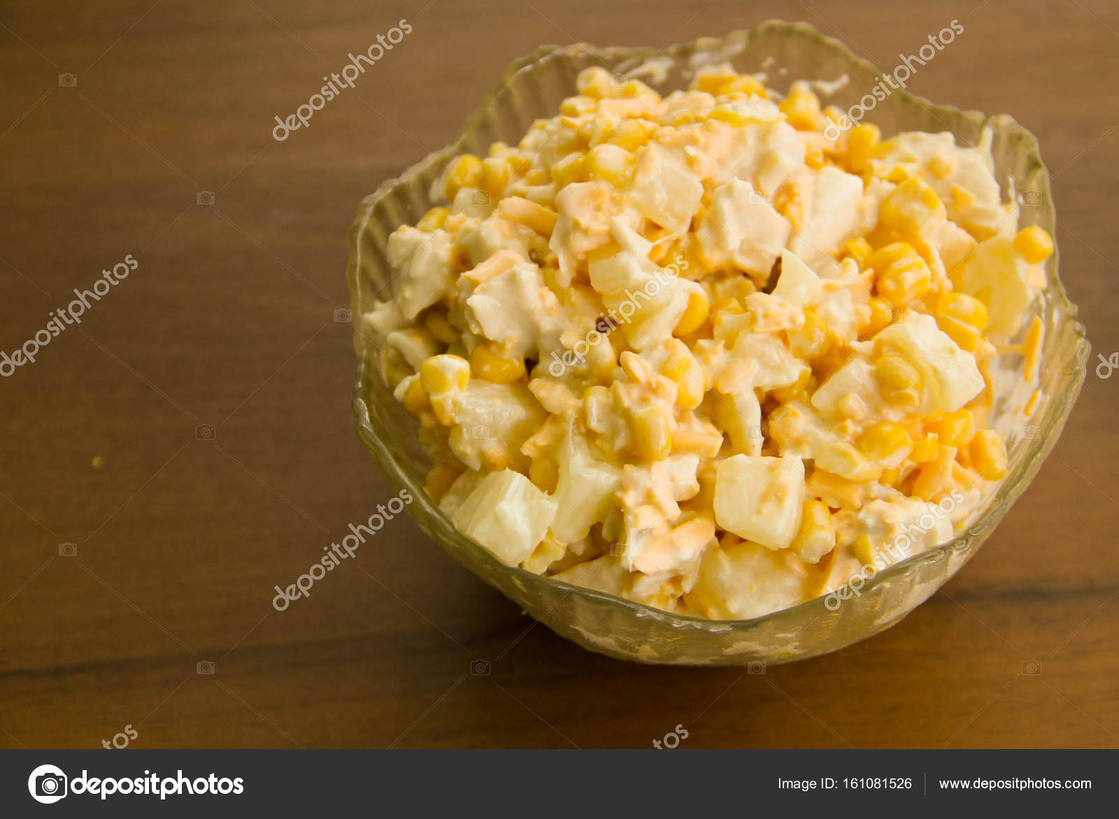 Ananas ve tavuk göğsü ile salata: orijinal ve lezzetli Ananas ve tavuk göğsü ile salata: orijinal ve lezzetli