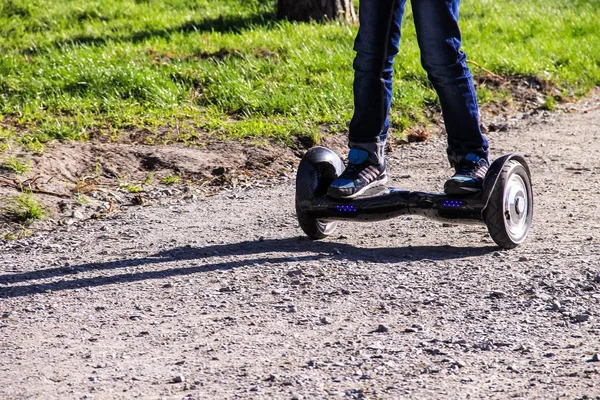 Bacaklar çocuğun kendi kendini şehrin mini hoverboard Dengeleme sürme