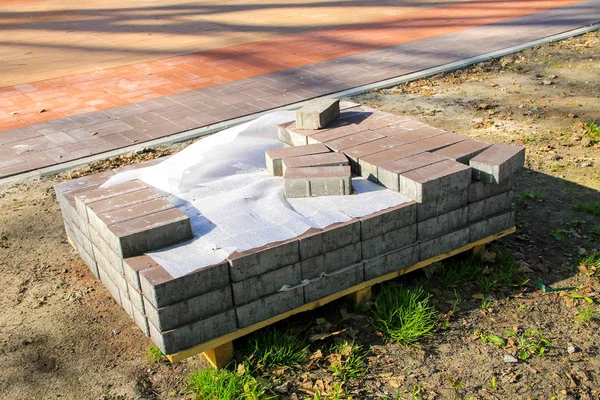 Kaldırım döşeme yığını 