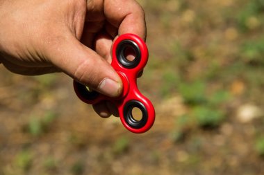 Adam oyuncak rahatlatma topluca spinner stres ile oynamak 