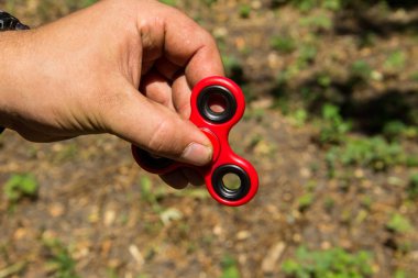 Adam oyuncak rahatlatma topluca spinner stres ile oynamak 