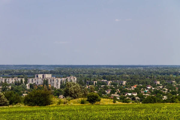 Vista sul quartiere industriale della città di Kremenchug — Foto Stock