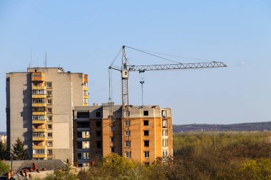 Vinç bina ve bina inşaat altında 