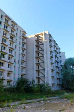 Ukrayna 'da terk edilmiş çok katlı bir bina