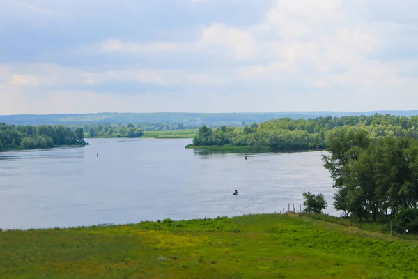 Uitzicht op de rivier de Dnjepr — Stockfoto