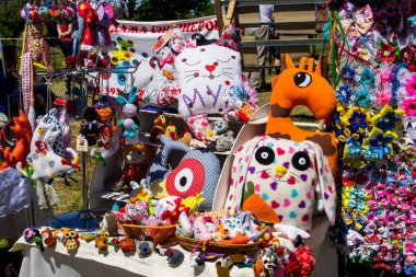 Satılık el yapımı yumuşak kumaş oyuncaklar Grup