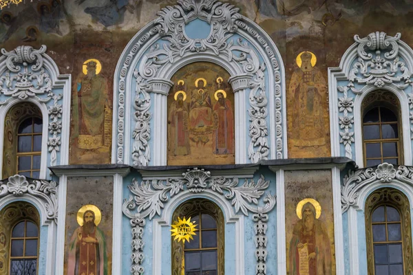 Τοιχογραφία στην είσοδο η Ορθόδοξη αρχαία Κίεβο Pechersk Λαύρα — Φωτογραφία Αρχείου