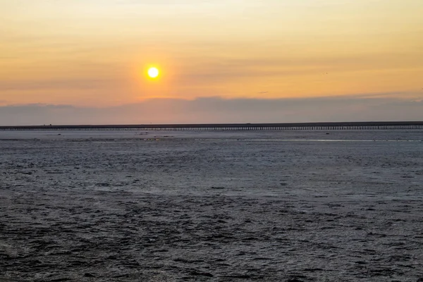 Rosa salt Siwash sjön vid solnedgången — Stockfoto