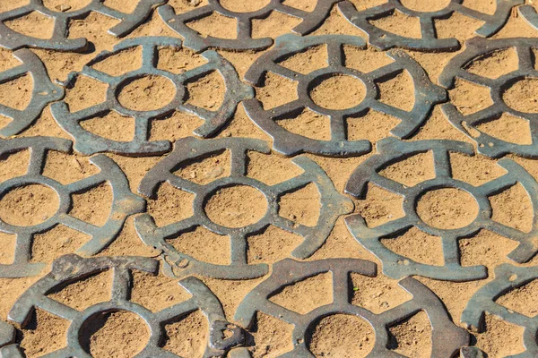 Pavimento de hierro fundido en Kronstadt, Rusia. Fondo, textura —  Fotos de Stock