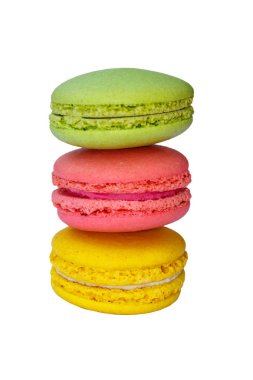 Beyaz arka plan üzerinde izole lezzetli renkli macaroons
