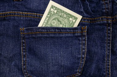Bir dolarlık banknot kot bir cebinde