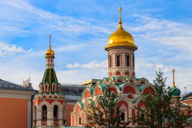 Kazan Katedrali, Moskova'daki Kızıl Meydan'da