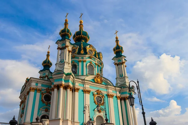 Православна церква Святого Андрія в Києві (Україна). — стокове фото