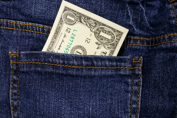 Bir dolarlık banknot kot bir cebinde