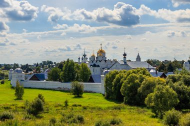 Rusya 'nın Suzdal kentindeki şefaat (Pokrovsky) manastırı