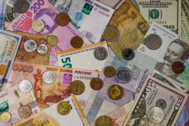 Farklı ülkelerden banknot ve madeni paraların arka planı