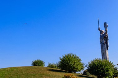 Ukrayna Kiev 'deki anavatan anıtı