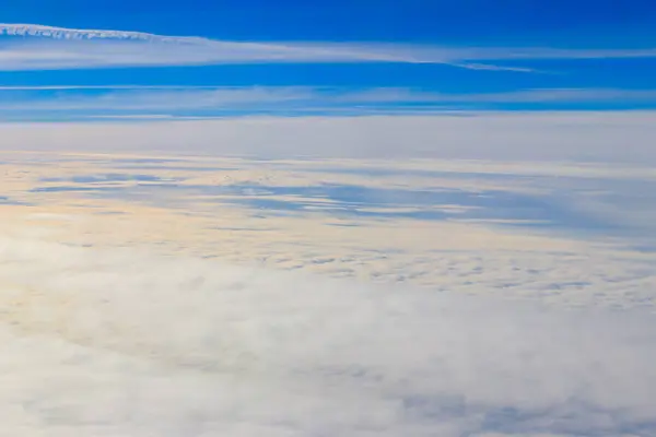 Beaux Nuages Blancs Dans Ciel Bleu Vue Avion — Photo