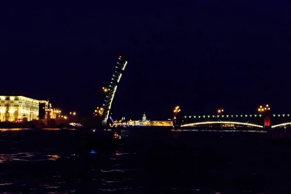 Otevření Padacího Mostu Trinity Noční Pohled Most Trojice Řeky Nevy — Stock fotografie