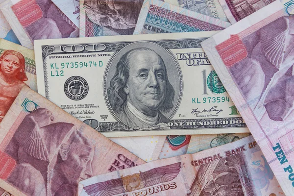 Sto Dolarů Bankovka Pozadí Egyptských Liber Bankovek — Stock fotografie