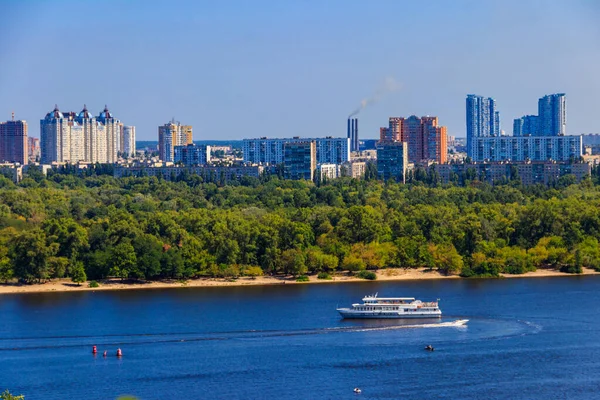 Turistfartyg Som Seglar Floden Dnepr Kiev Ukraina — Stockfoto