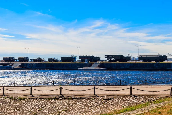 Vehículos Militares Muelle Kronstadt Rusia —  Fotos de Stock