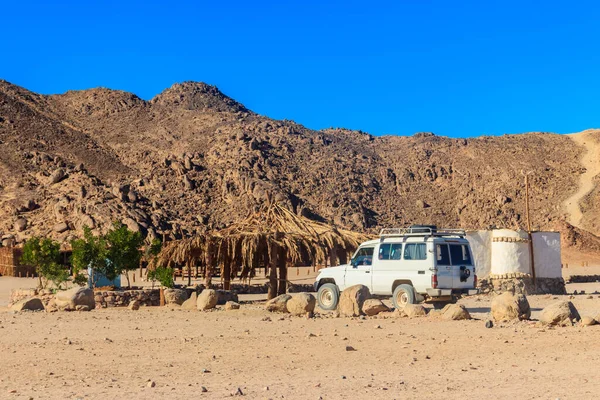 Geländewagen Beduinendorf Der Arabischen Wüste Der Nähe Von Hurghada Ägypten — Stockfoto