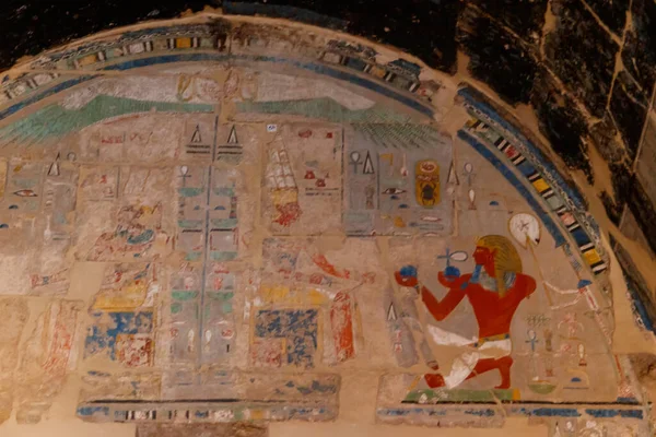 Ancient egyptian painting at the Mortuary Temple of Hatshepsut in Luxor, Egypt