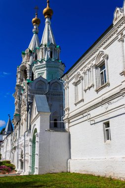 Murom, Rusya 'daki Kutsal Üçleme Manastırı' nın annesi Kazan Simgesi Kilisesi.
