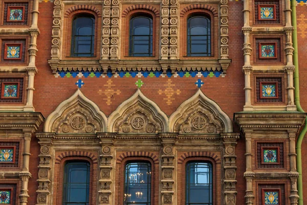 St. Petersburg, Rusya 'da Kan Dökülen Kurtarıcı Kilisesi ya da İsa' nın Dirilişi Katedrali 'nin yakın çekimi