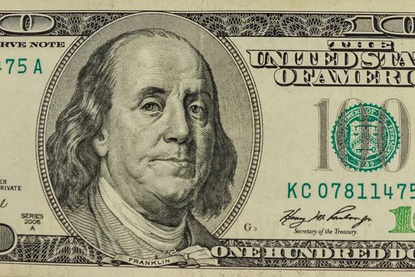 100 dolarlık makro çekim.