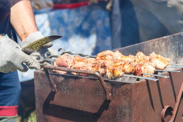 Cocción Parrilla Kebab Pincho Metal Carne Asada Cocinada Barbacoa Plato —  Fotos de Stock