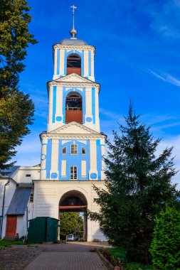 Pereslavl-Zalessky, Rusya 'daki Nikitsky Manastırı' nın çan kulesi. Rusya 'nın altın yüzüğü