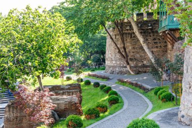 Eski Tiflis, Gürcistan 'daki antik kale duvarı