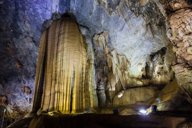 İç cennet Mağarası (Thien Duong mağara), Ke Bang Milli Parkı, Vietnam 