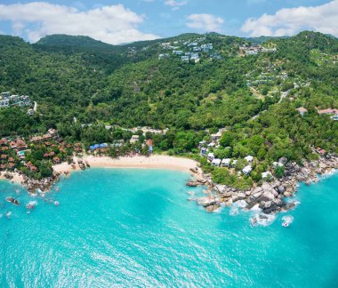 Zümrüt tropikal deniz, Coral Cove Beach, Ko Samui, Tayland Hava görünümü