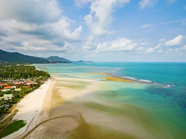 Zümrüt tropikal deniz ve plaj, Ko Samui, Tayland havadan görünümü