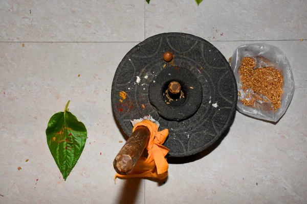 Hindu Geleneksel Seremonisinin Ögeleri