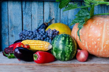 Sonbaharda hasat: kabak, kavun, karpuz, üzüm, Mısır, patlıcan, biber, soğan