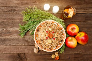 Geleneksel Noel yemeği Slavlar kutia bir tabak Üstten Görünüm.