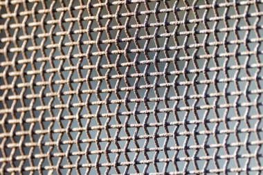 Paslı çit iyi metal mesh yaptı. Yan görünüm