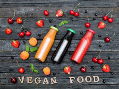 Üç şişe suyu, Vegan yazıt gıda ve meyve