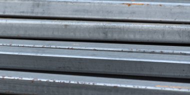 Çelik galvanize profil arka planı. Metal arkaplan kopyalama alanı