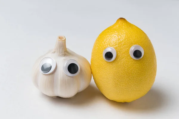 Limón Ajo Con Ojos Googly Caras Graciosas Concepto Alimentos Saludables — Foto de Stock