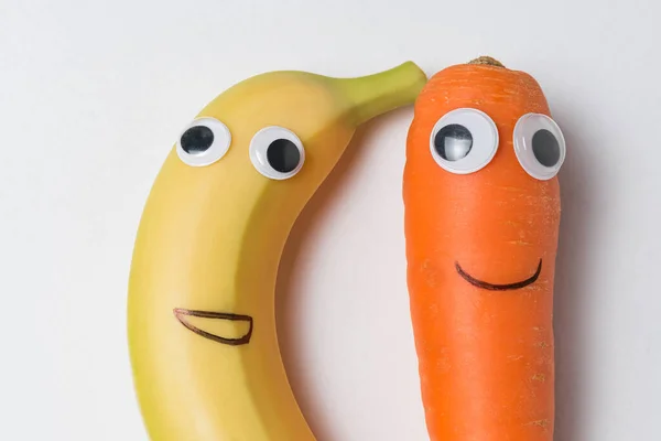 Banana Zanahoria Con Los Ojos Googly Sonrisas Pintadas Productos Con — Foto de Stock